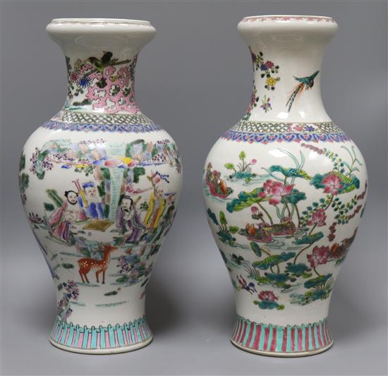 A pair of Chinese famille rose vases H.40cm